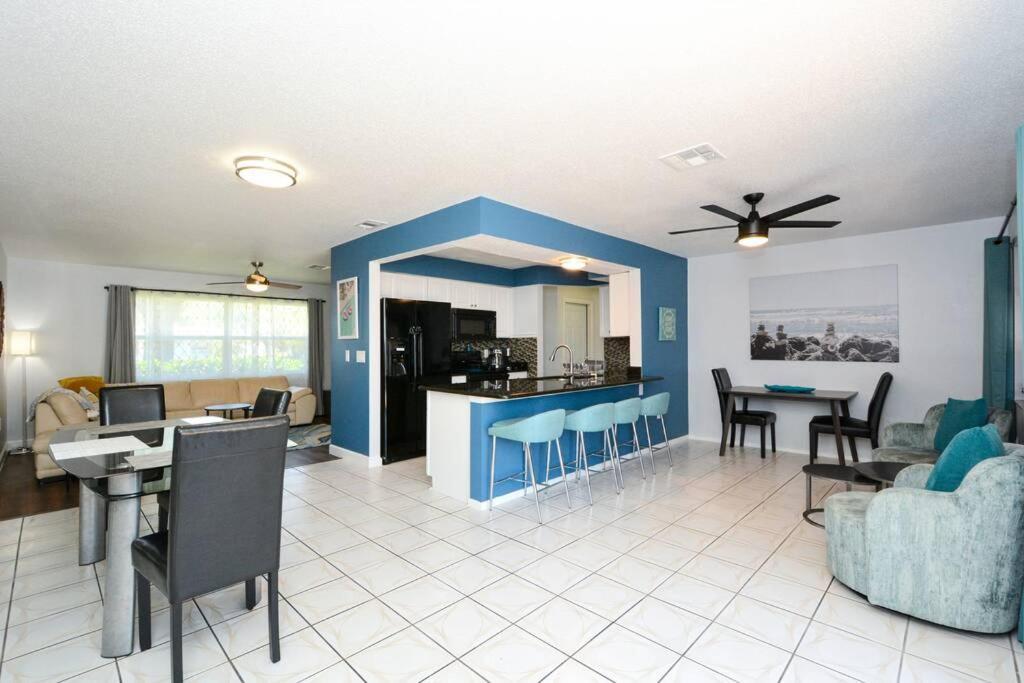 Cozy, Fido-Friendly Pool Home Just 4 Miles To The Beach! Venice Bagian luar foto