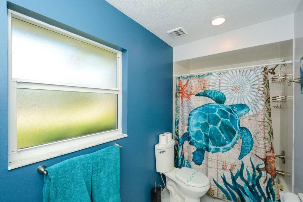 Cozy, Fido-Friendly Pool Home Just 4 Miles To The Beach! Venice Bagian luar foto